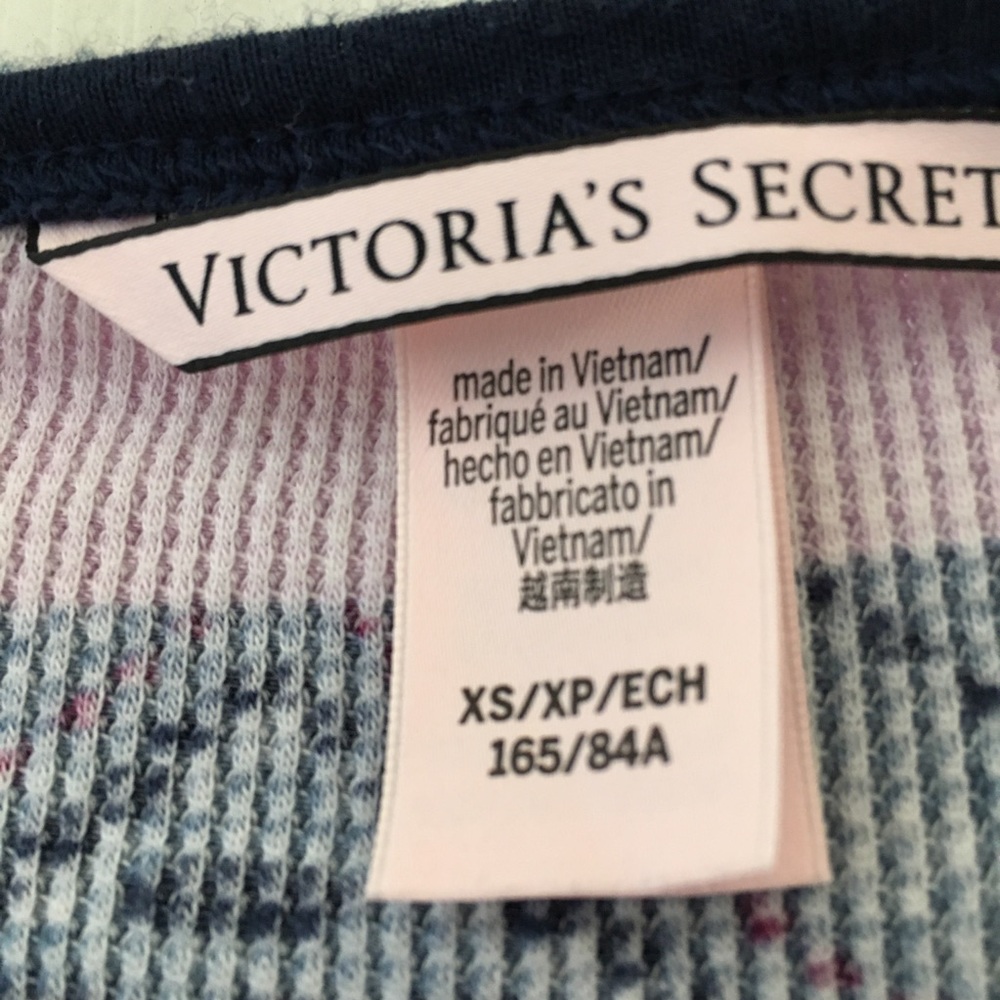 FINAL MARKDOWN Ladies Victoria’s Secret top xs - Picture 2 of 4